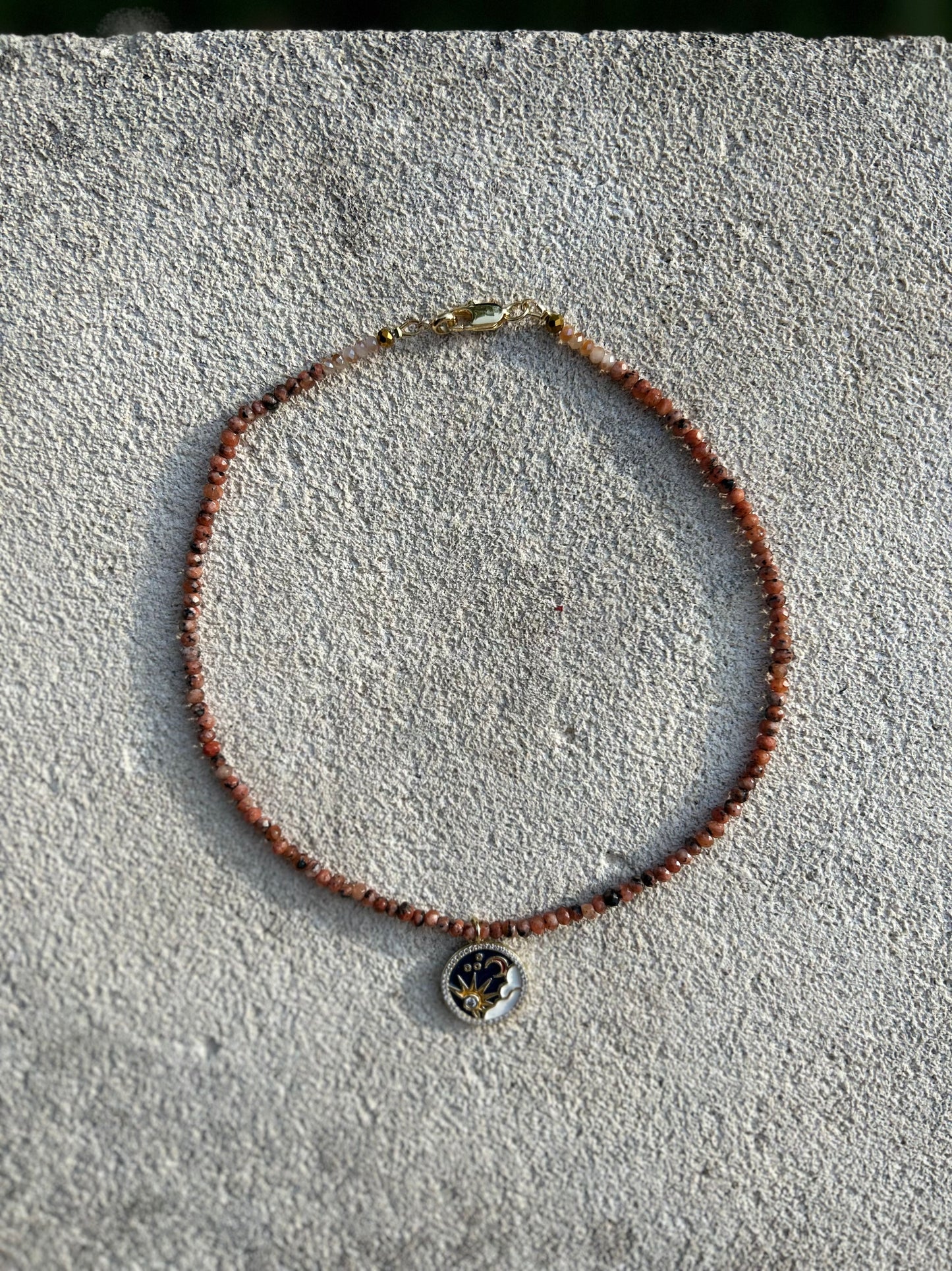 Chocker Éclipse